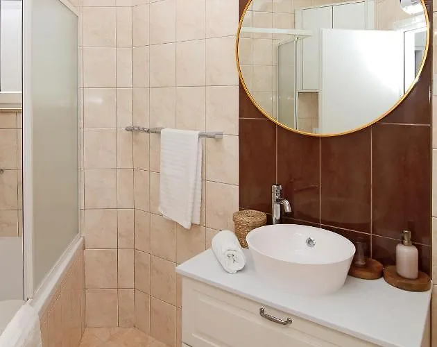 Lana دوبروفينك